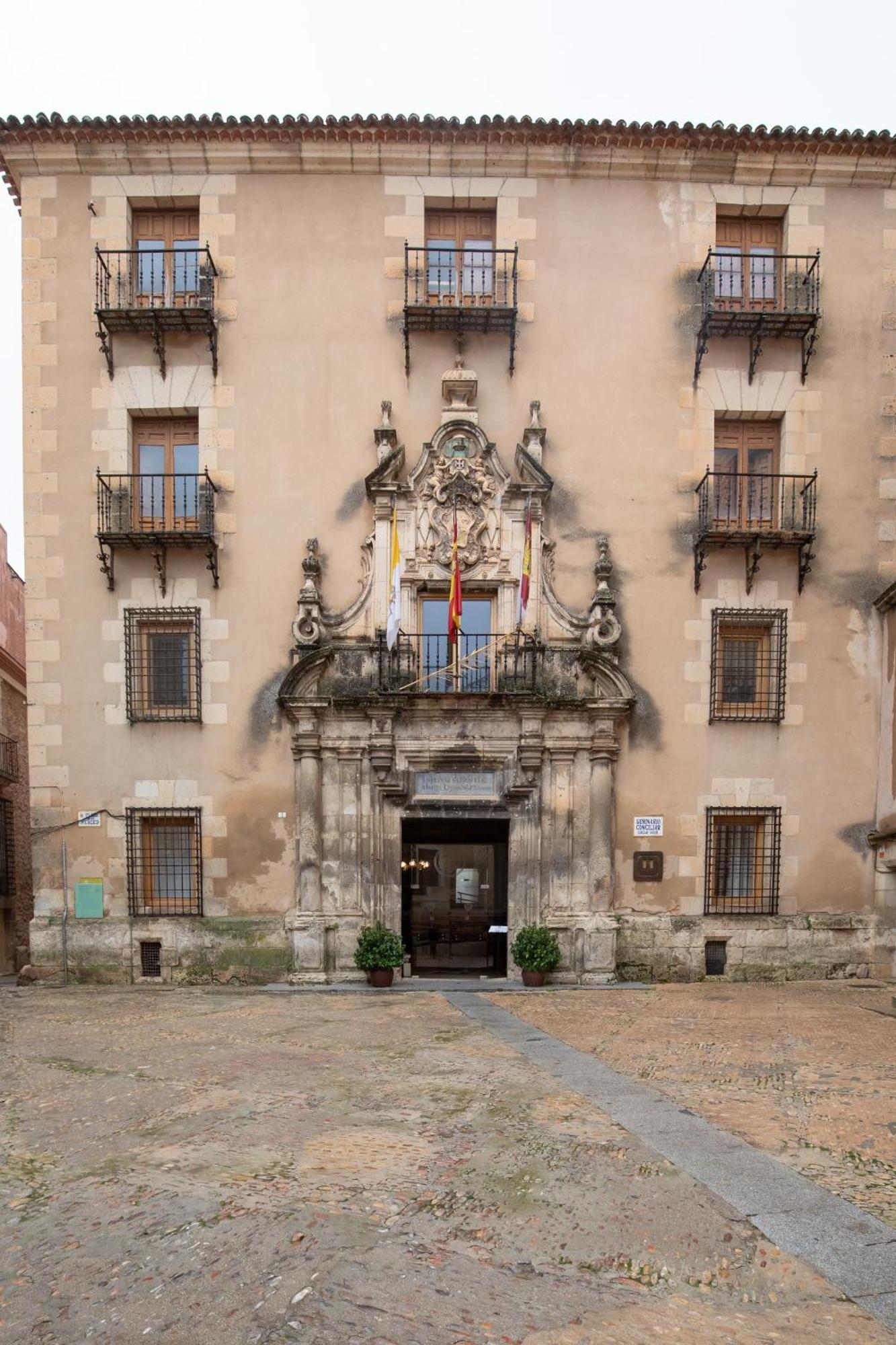 ホテル Hospederia Seminario Conciliar De San Julian クエンカ エクステリア 写真